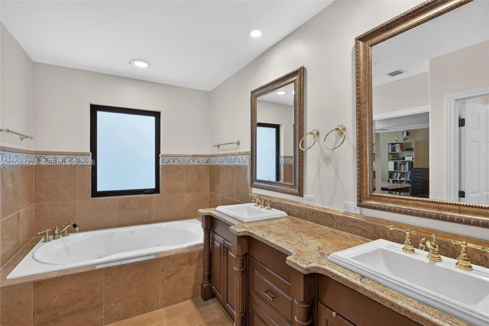 6255 SW 120th St Pinecrest, FL 33156