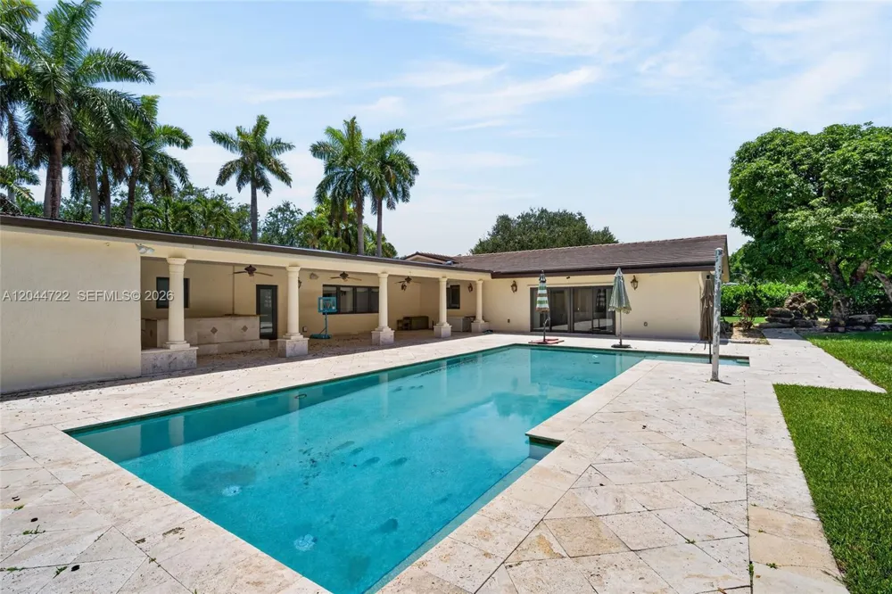 6255 SW 120th St Pinecrest, FL 33156