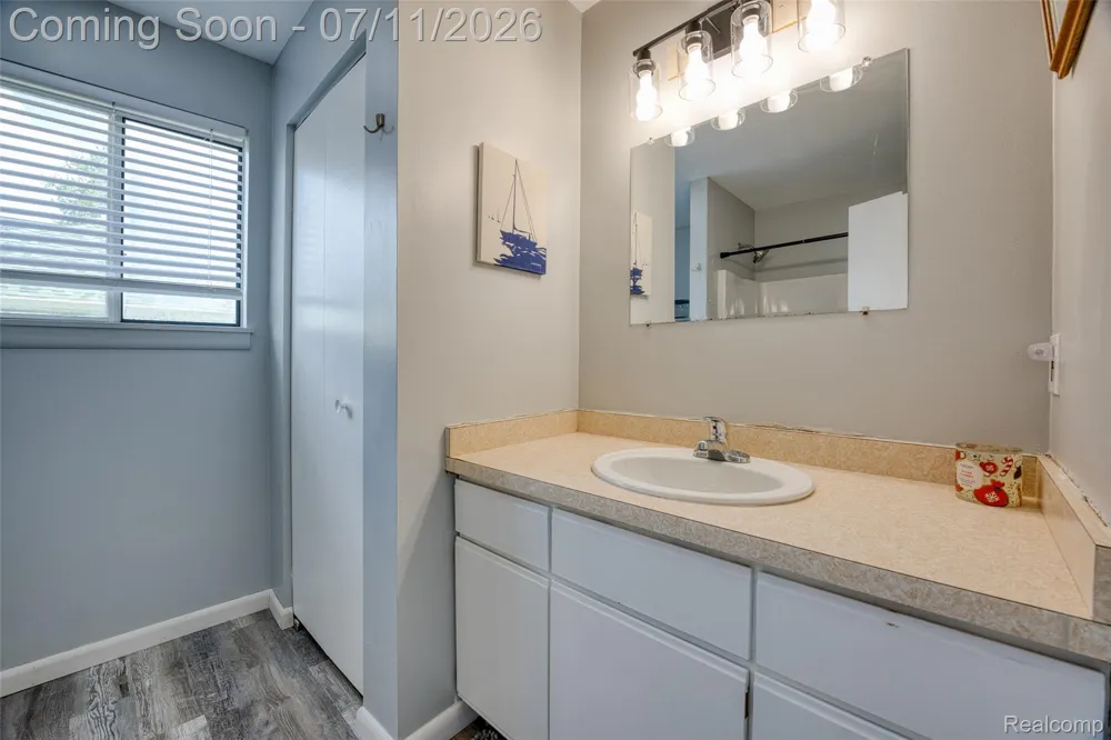 4165 Highcrest Drive Genoa Township, MI 48116
