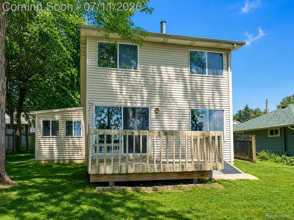 4165 Highcrest Drive Genoa Township, MI 48116