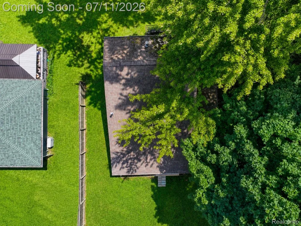 4165 Highcrest Drive Genoa Township, MI 48116