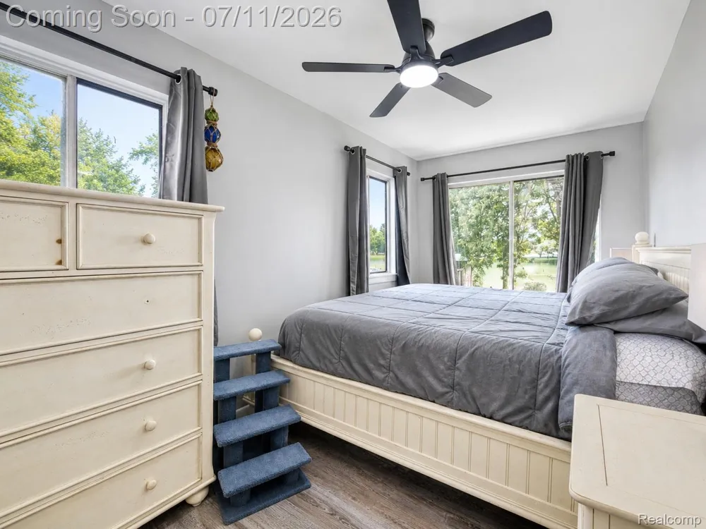 4165 Highcrest Drive Genoa Township, MI 48116