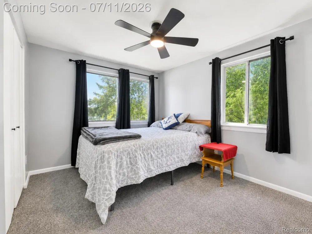 4165 Highcrest Drive Genoa Township, MI 48116
