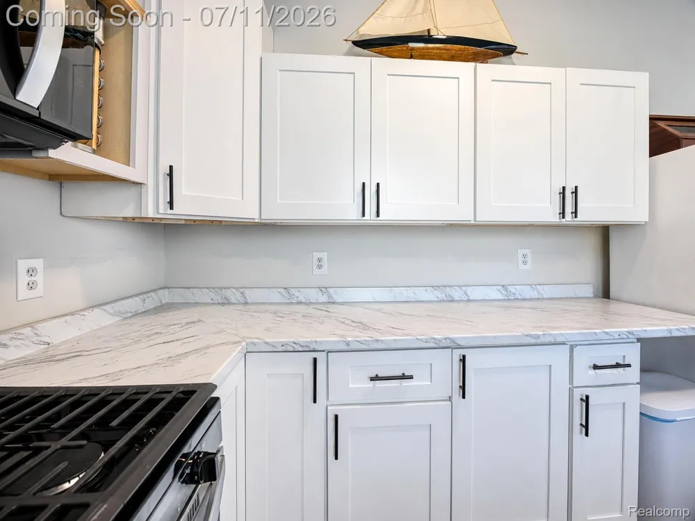 4165 Highcrest Drive Genoa Township, MI 48116