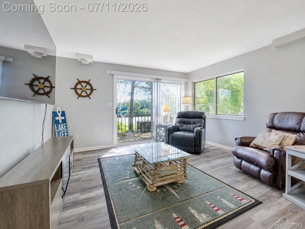4165 Highcrest Drive Genoa Township, MI 48116