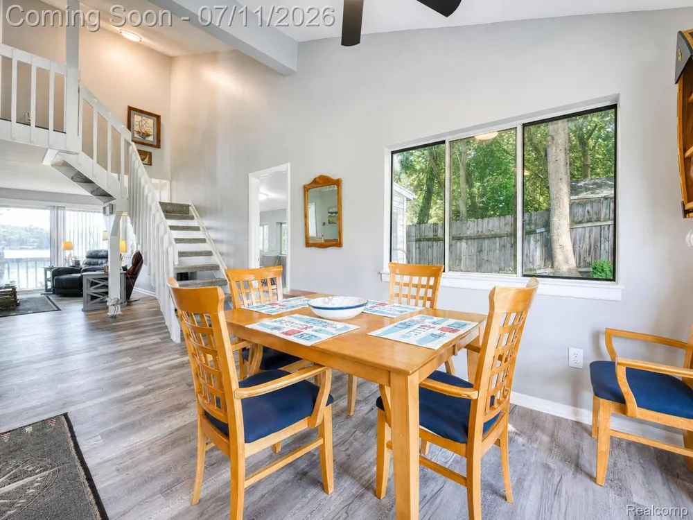4165 Highcrest Drive Genoa Township, MI 48116