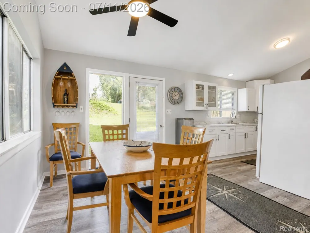 4165 Highcrest Drive Genoa Township, MI 48116