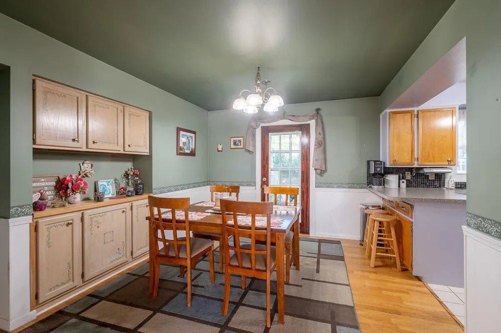2535 Powers Avenue NW Walker City, MI 49544