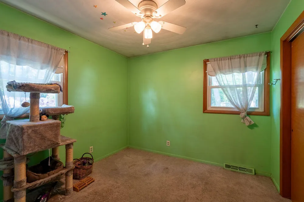 2535 Powers Avenue NW Walker City, MI 49544