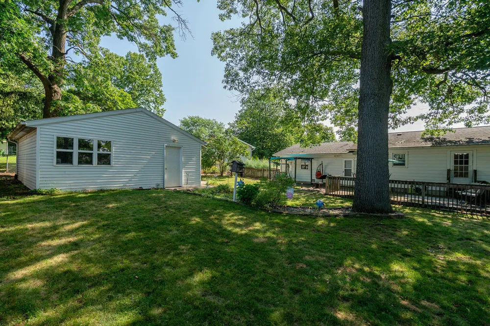 2535 Powers Avenue NW Walker City, MI 49544