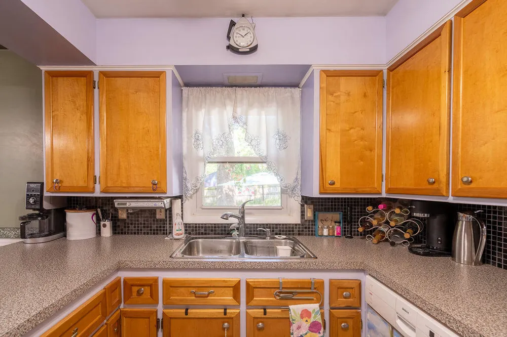 2535 Powers Avenue NW Walker City, MI 49544