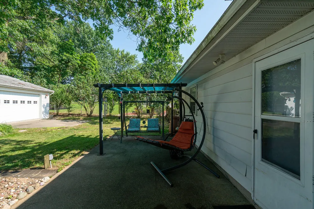 2535 Powers Avenue NW Walker City, MI 49544