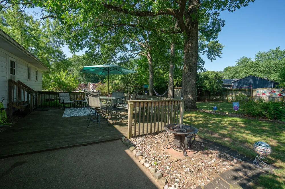 2535 Powers Avenue NW Walker City, MI 49544
