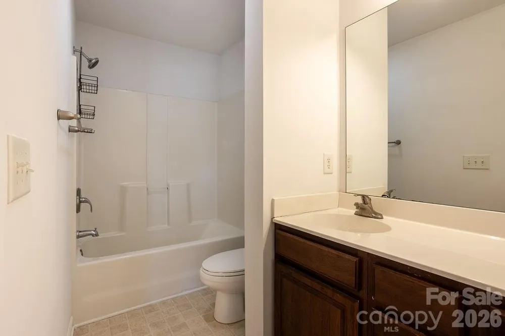 31 Amersham Lane Fletcher, NC 28732