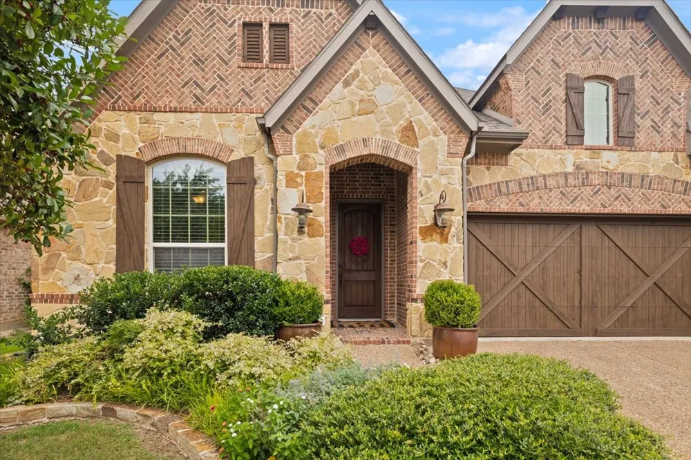 2831 Sherwood Drive Trophy Club, TX 76262