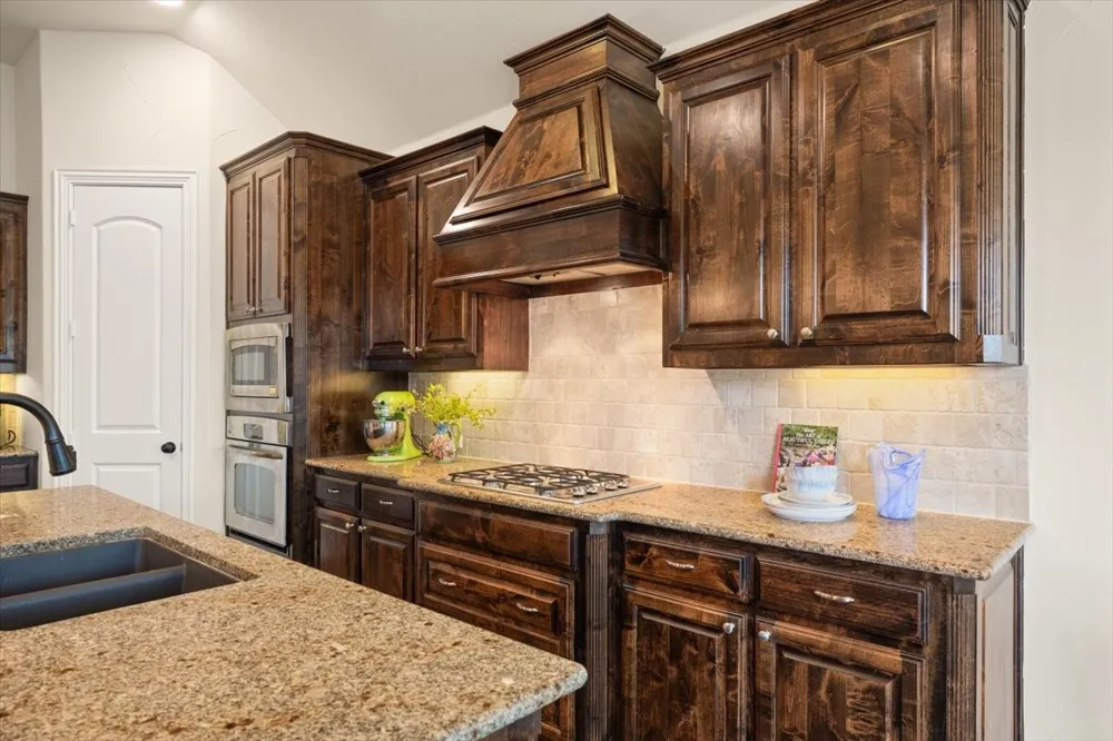 2831 Sherwood Drive Trophy Club, TX 76262