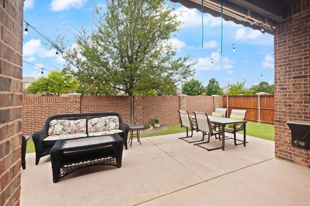 2831 Sherwood Drive Trophy Club, TX 76262