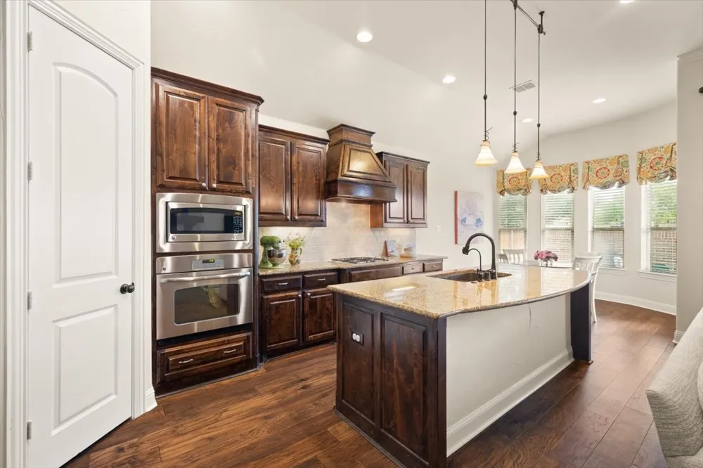 2831 Sherwood Drive Trophy Club, TX 76262
