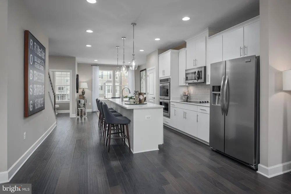 8923 QUEENSFERRY ROAD Manassas, VA 20112