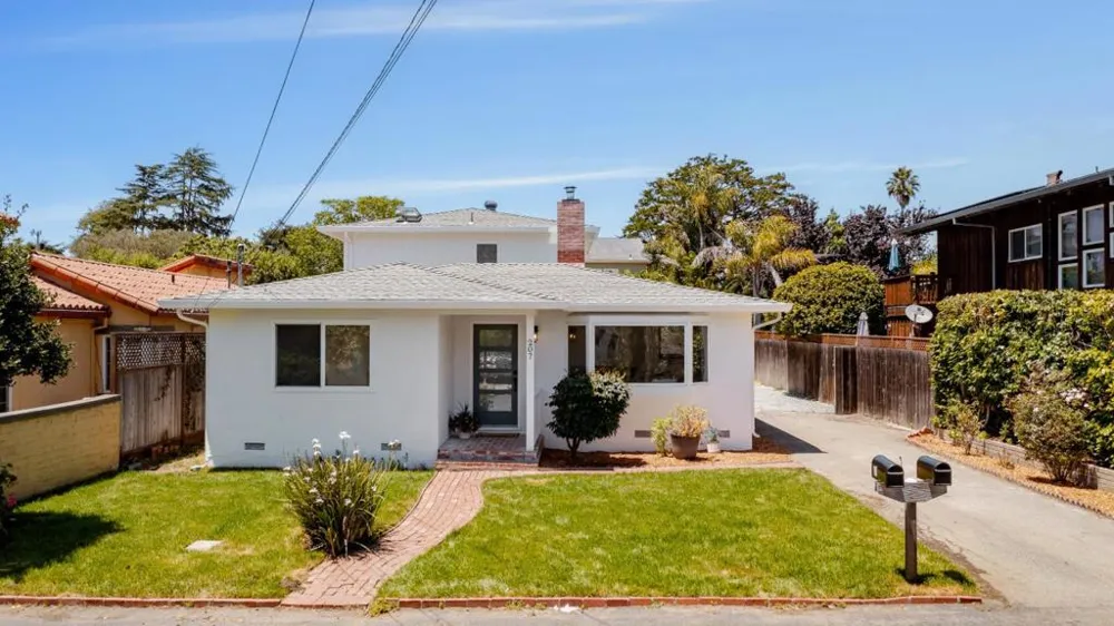 207 Kingsbury Drive Aptos, CA 95003