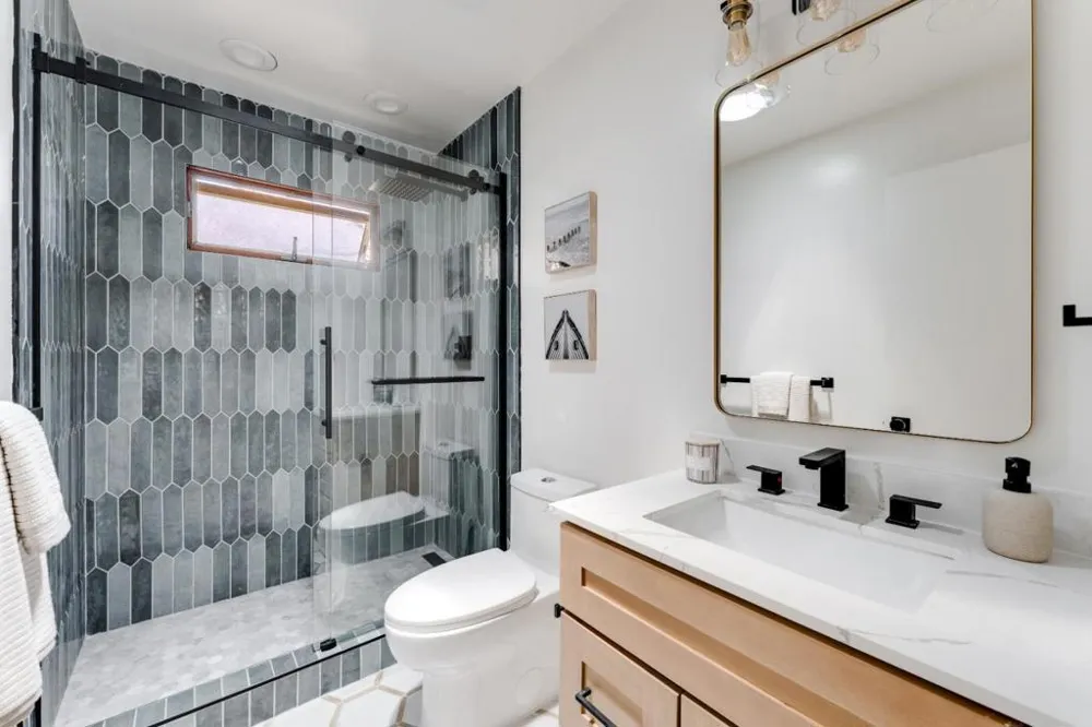 207 Kingsbury Drive Aptos, CA 95003