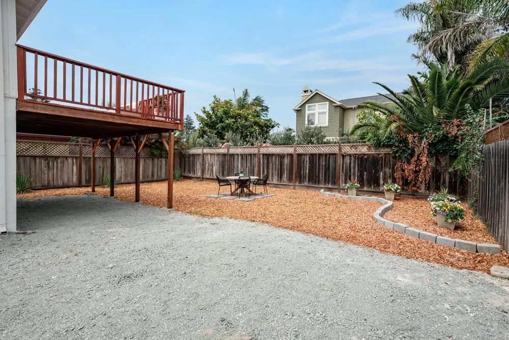 207 Kingsbury Drive Aptos, CA 95003