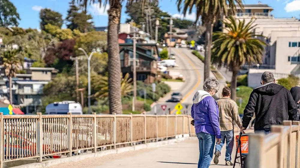 207 Kingsbury Drive Aptos, CA 95003
