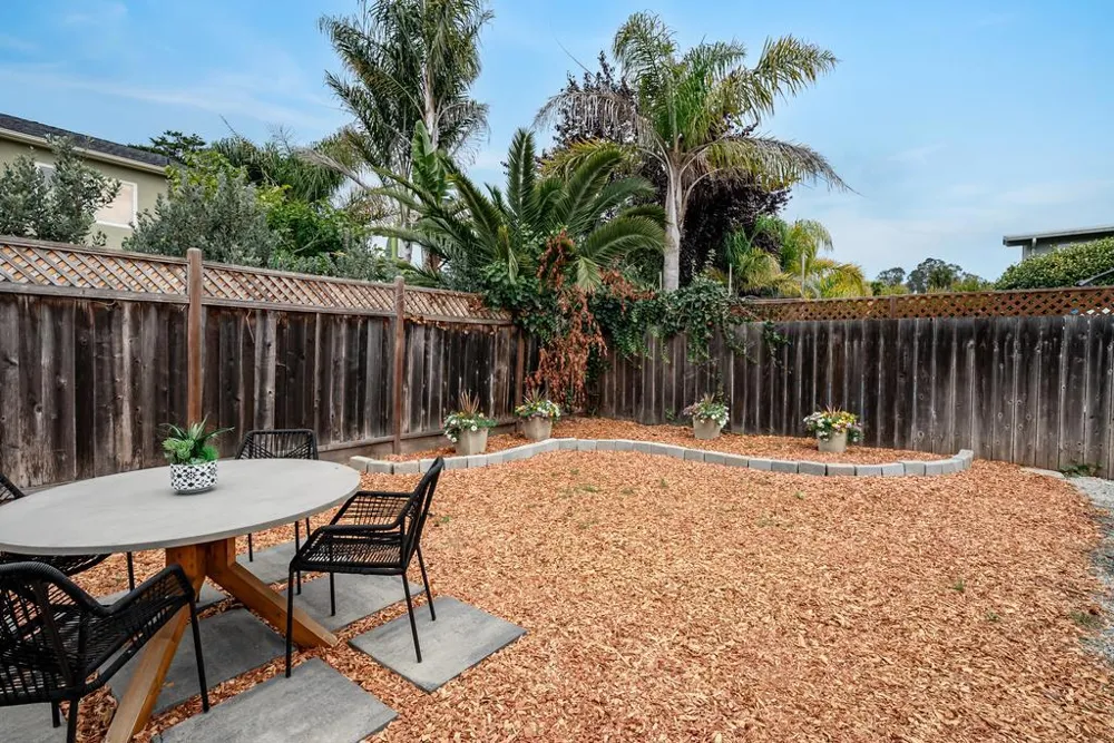 207 Kingsbury Drive Aptos, CA 95003
