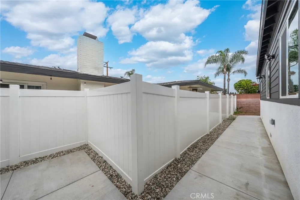 1604 S Orange Avenue West Covina, CA 91790