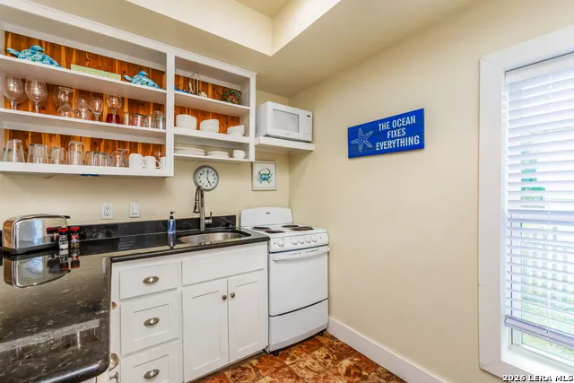 134 #19 Alister St Port Aransas, TX 78373