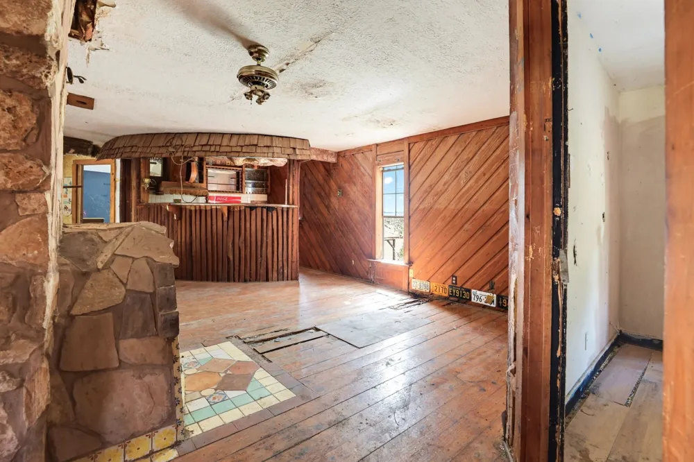 339 Shady Oaks Drive Floresville, TX 78114