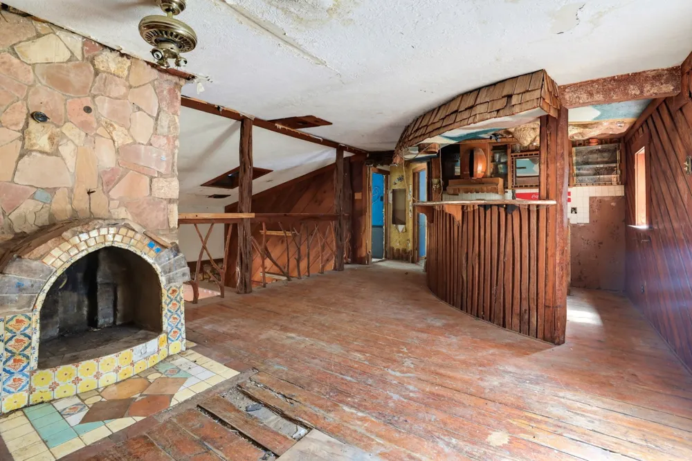 339 Shady Oaks Drive Floresville, TX 78114
