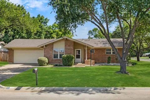 1300 Amherst Drive