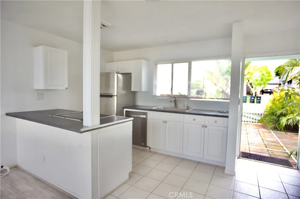 462 Seaward Road Corona del Mar, CA 92625