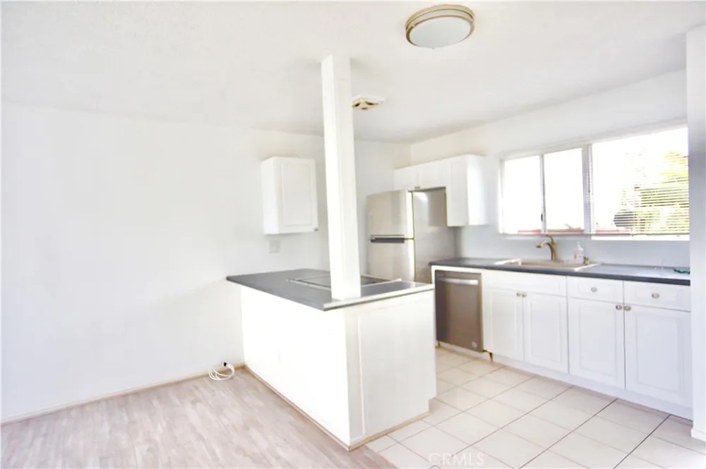 462 Seaward Road Corona del Mar, CA 92625