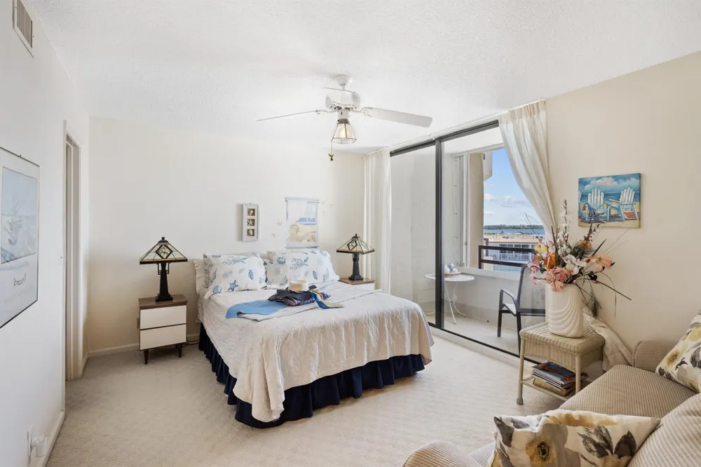 3560 S Ocean Boulevard #Ph-6 South Palm Beach, FL 33480