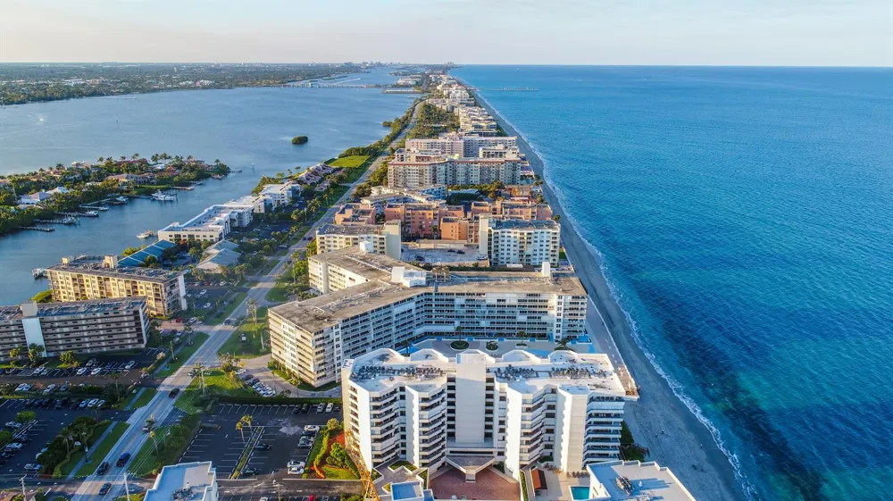 3560 S Ocean Boulevard #Ph-6 South Palm Beach, FL 33480