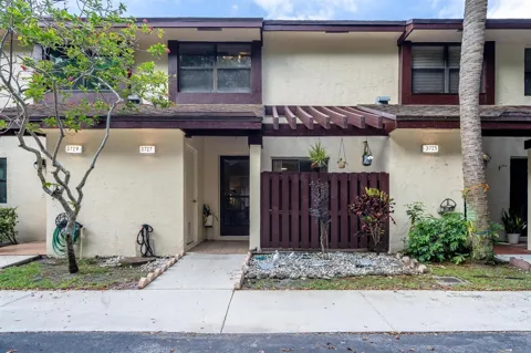 3727 Carambola Circle #2823