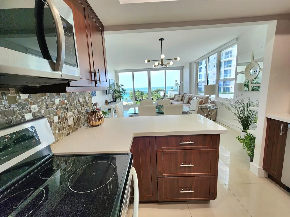 3505 S Ocean Dr #521 Hollywood, FL 33019