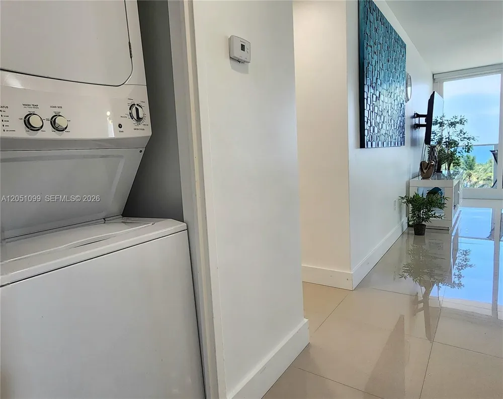 3505 S Ocean Dr #521 Hollywood, FL 33019