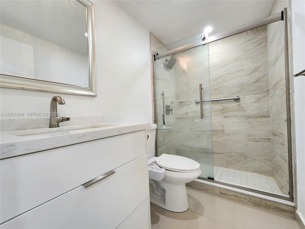 3505 S Ocean Dr #521 Hollywood, FL 33019