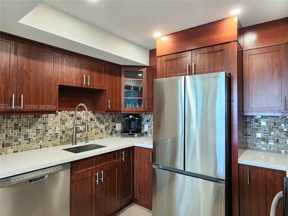 3505 S Ocean Dr #521 Hollywood, FL 33019