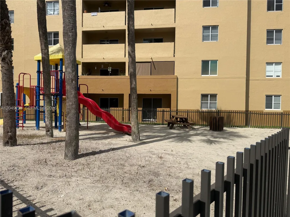 8250 SW 149th Ct #8-102 Miami, FL 33193