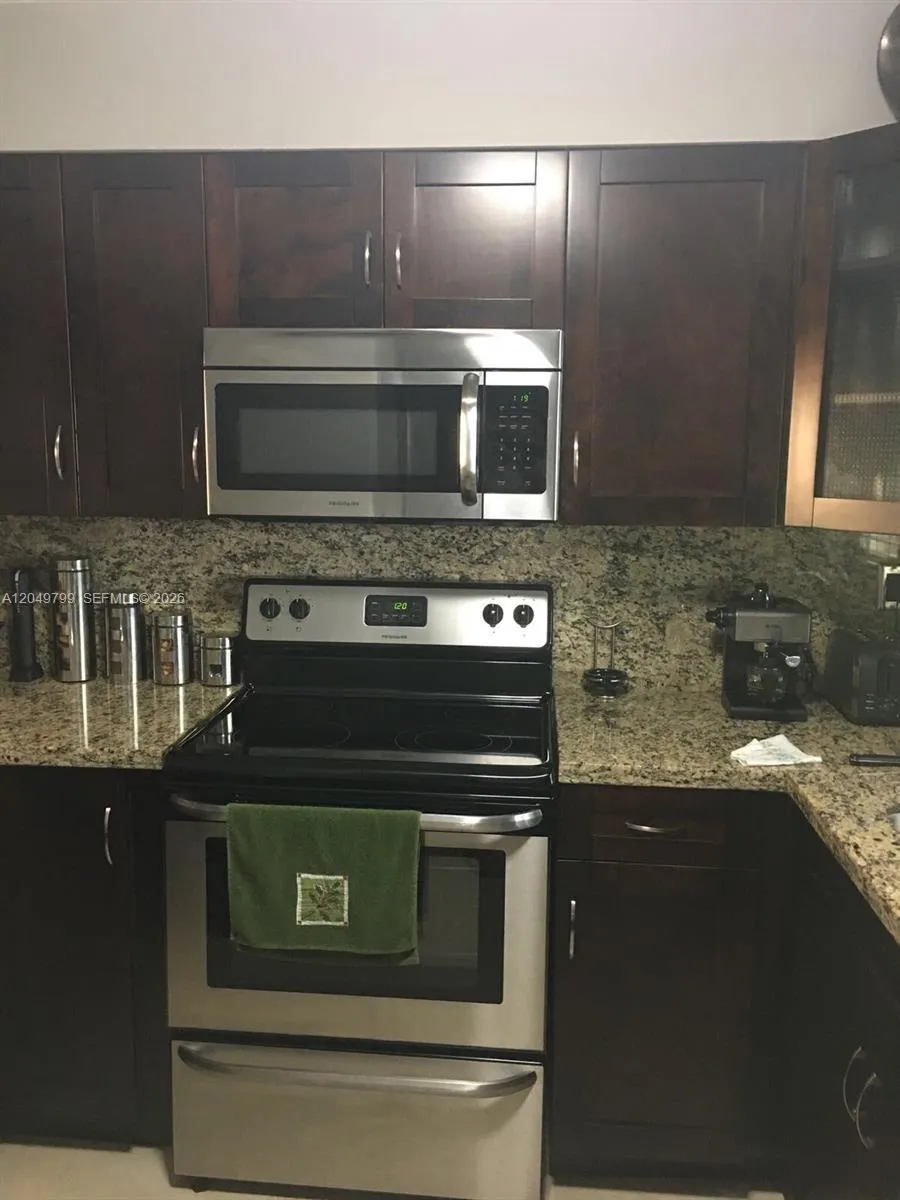 8250 SW 149th Ct #8-102 Miami, FL 33193
