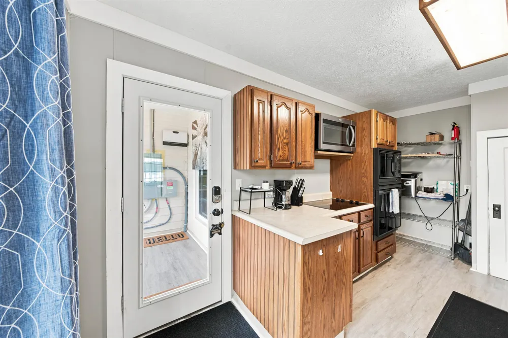 7636 Crystal Beach Clearwater Township, MI 49676