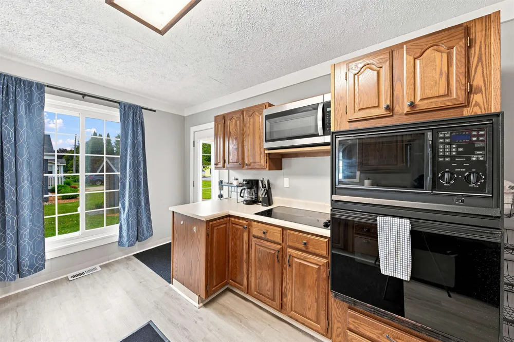 7636 Crystal Beach Clearwater Township, MI 49676