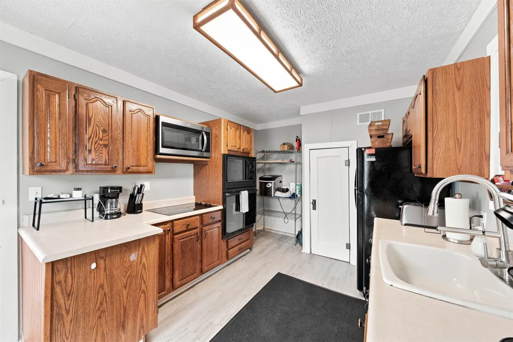 7636 Crystal Beach Clearwater Township, MI 49676