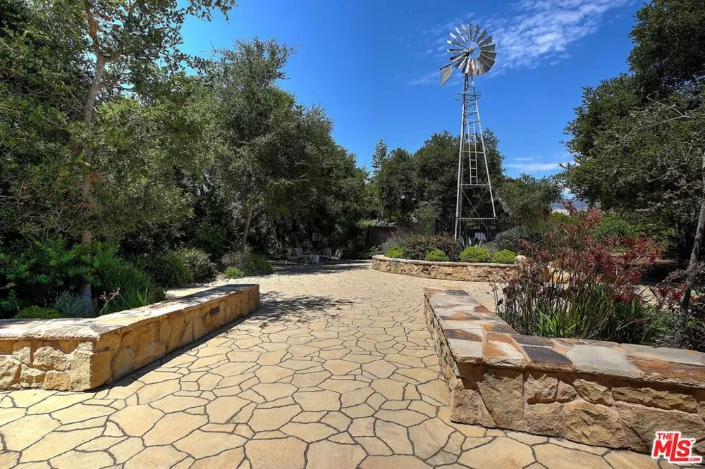 5445 Tree Farm Lane Santa Barbara, CA 93111