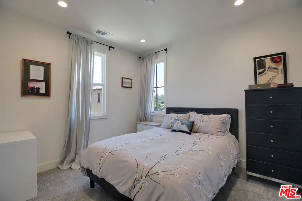 5445 Tree Farm Lane Santa Barbara, CA 93111