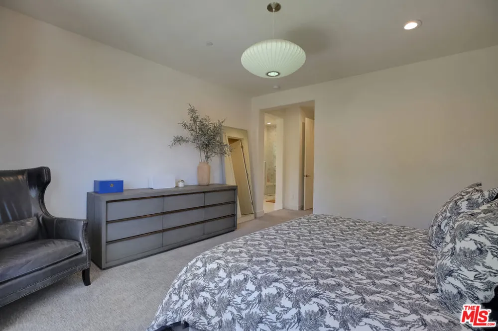 5445 Tree Farm Lane Santa Barbara, CA 93111
